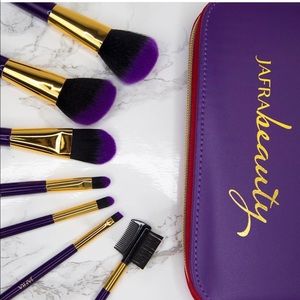 Meet your Posher, Odalys